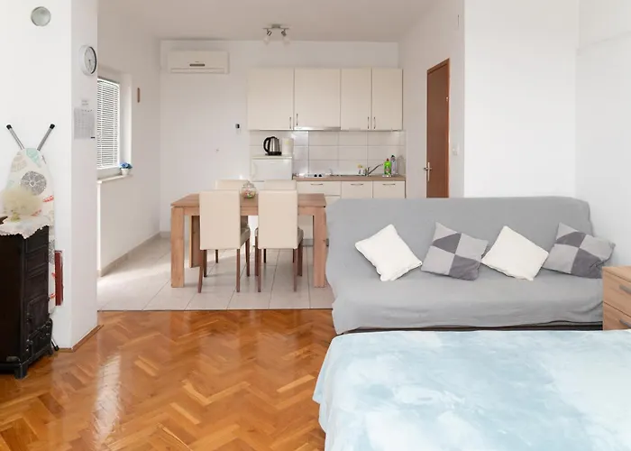 Matic Sonkovic Apartment Skradin